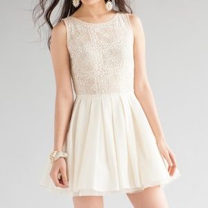 Jun & Ivy lace combo dress. Sz M. EUC